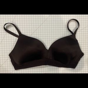 Black Victoria’s Secret Pink wireless bra 32ddd